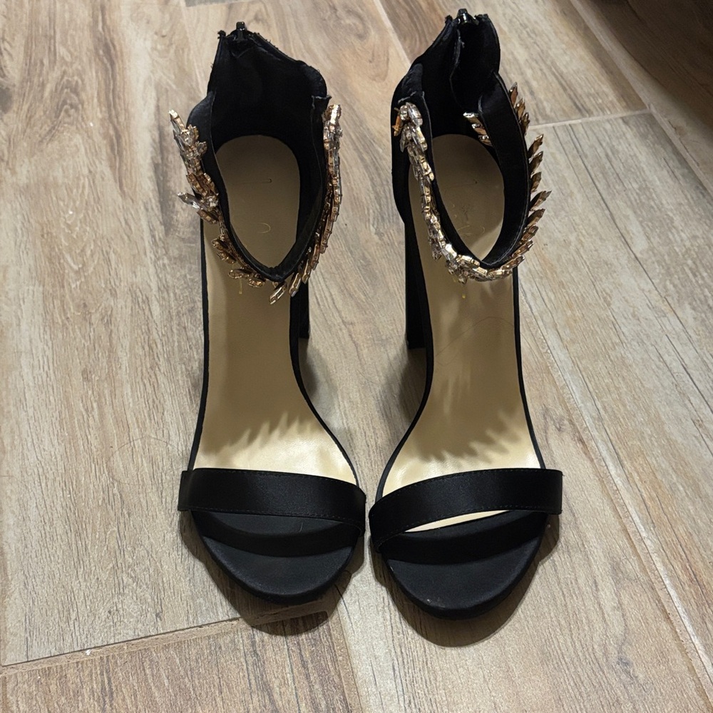 Elegant Black and Gold Women's Heels